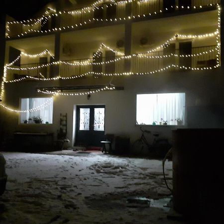 Hotel Salcia Tasnad Zewnętrze zdjęcie
