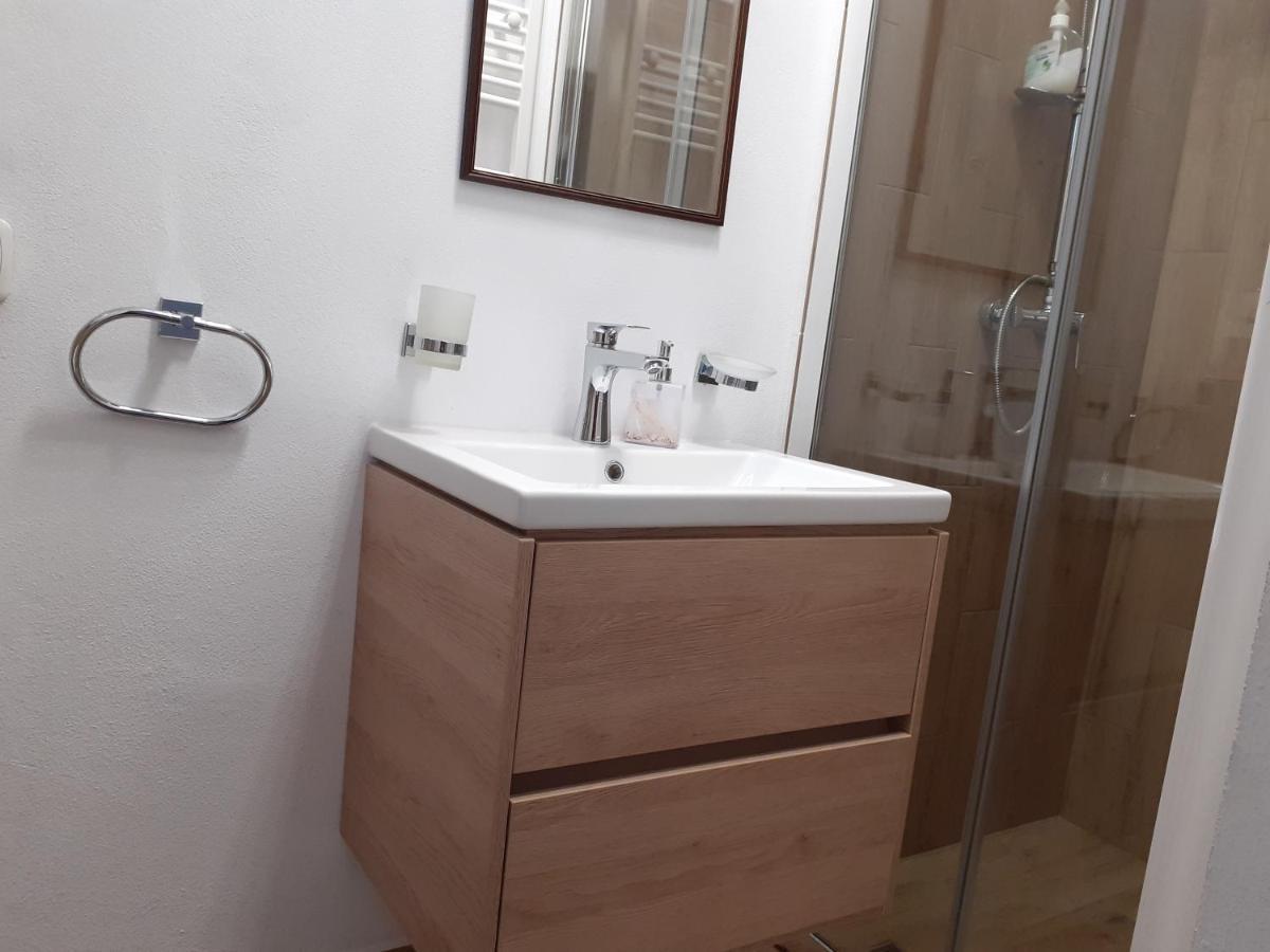 Hotel Salcia Tasnad Zewnętrze zdjęcie
