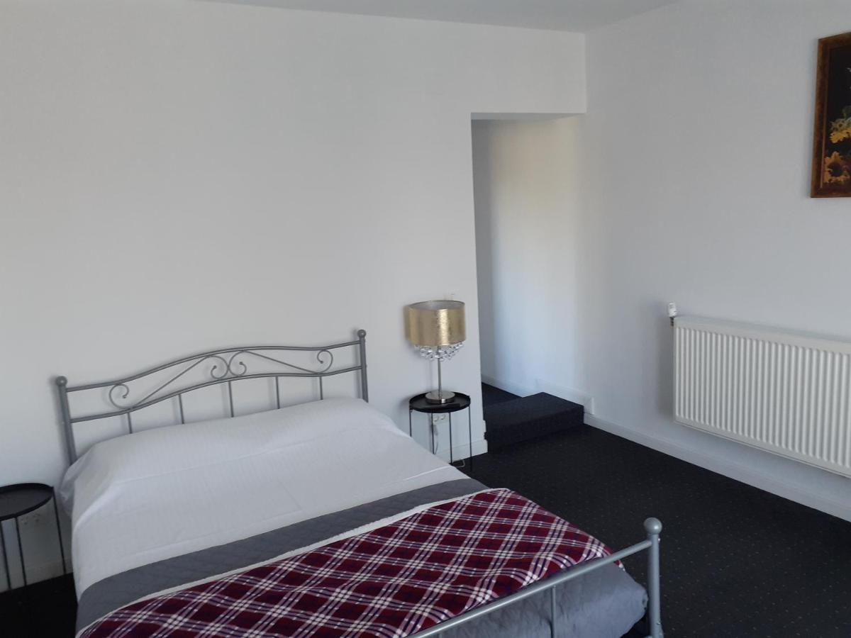 Hotel Salcia Tasnad Zewnętrze zdjęcie