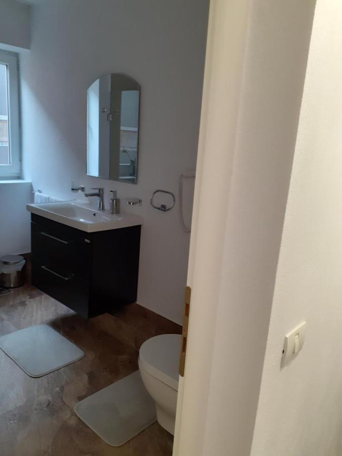 Hotel Salcia Tasnad Zewnętrze zdjęcie